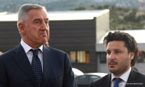 Ðukanović i Abazović saglasni: Još jednom razmotriti Temeljni ugovor sa SPC
