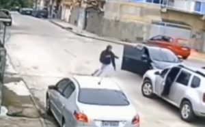 Ostao u mjestu: Ukrao automobil koji ne zna da vozi VIDEO