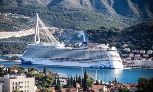 Dugačak 325.9 metara: U Dubrovnik uplovio najveći kruzer ikada