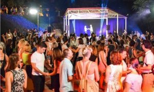 Manifestacija “Ljeto na Vrbasu”: Veseli ritmovi i “Ples pod zvijezdama” u Parku Petar Kočić