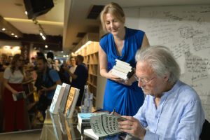 Dobitnik Nobelove nagrade za književnost: Handke potpisivao knjige u Beogradu