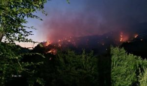 Veliki požar kod Konjica, u gašenje se uključuju i Oružane snage BiH