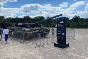 Ratni trofej: Kijev u Pragu organizovao izložbu zaplijenjenog ruskog oružja