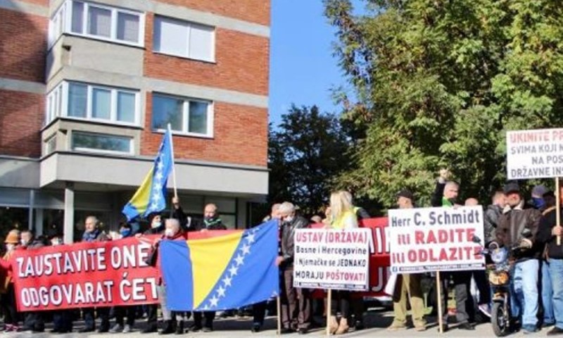 Protest u Sarajevu: Obratio se Džaferović, dio građana nezadovoljan VIDEO