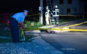 Muškarac zapalio kuću pa se raznio bombom