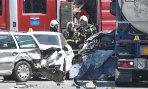 Teška nesreća na auto-putu: Jedna osoba poginula