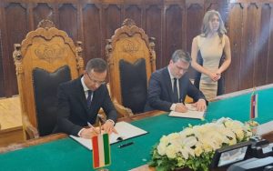 Lakši prelazak granice: Selaković i Sijarto potpisali sporazum o graničnoj kontroli