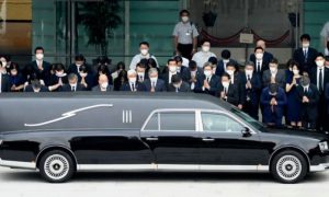 Sahranjen Šinzo Abe: Bivši premijer Japana kremiran u krugu porodice i prijatelja