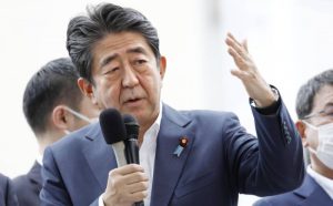 Bivši japanski premijer Šinzo Abe ranjen u atentatu: Ljekari se bore za njegov život