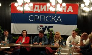Stevandić se pohvalio: Načelnik Šekovića i osam odbornika Demos-a prešlo u Ujedinjenu Srpsku