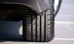 Da li vozite tehnički ispravno vozilo: Polovina pregledanih automobila sa zimskim gumama