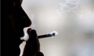 Može li pušenje uzrokovati trovanje ugljen-monoksidom?