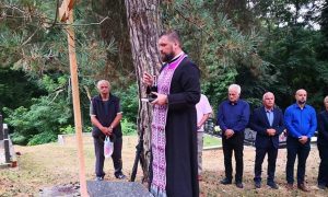 Čuvati od zaborava: U Glini pomen za oko 150 srpskih civila stradalih u “Oluji”