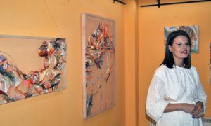 Otvorena izložba slika “Preplitanje”: Radovi mlade slikarke Katarine