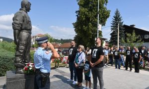 Odata počast  komandantu Vojske Srpske: Ubijen u centru Pala