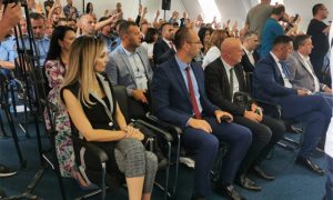 Odbornici sa sjevera Kosova i Metohije usvojili deklaraciju: Pronaći rješenje kroz dijalog