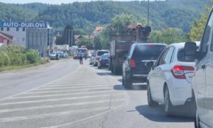 Duge kolone auta zbog udesa: Ogromne gužve kod Prijedorske petlje u Banjaluci