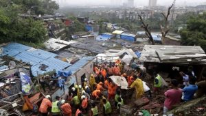 Poplave u Indiji: Najmanje 50 ljudi stradalo, hiljade napustilo svoje domove