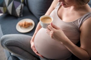 Kofein izaziva ozbiljne probleme u trudnoći: Djeca tek kasnije osjećaju posljedice