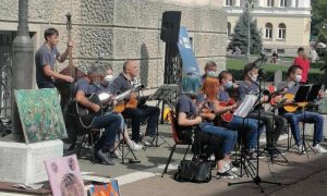 Muzika i slikarstvo na trgovima: Završni ciklus uz koncert Gradskog tamburaškog orkestra