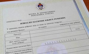 U banjalučke škole dostavljeno preko 3500 rodnih listova za maturante i prvačiće