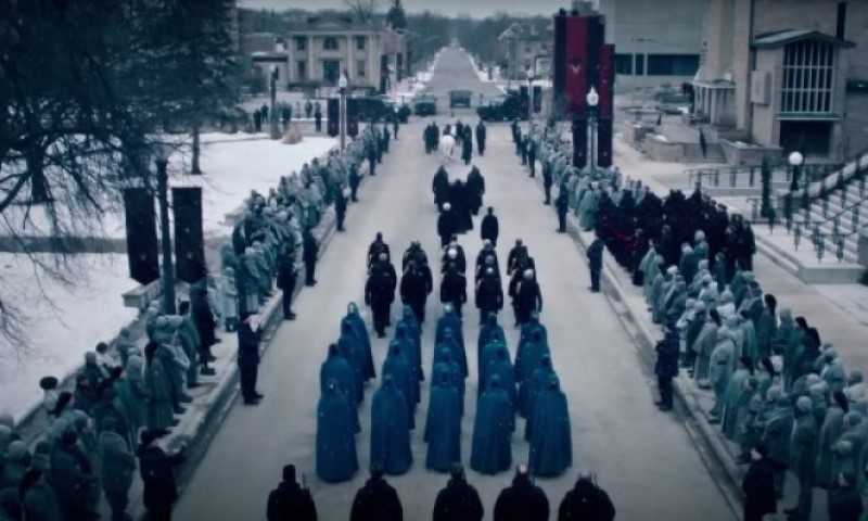 Serija koja je imala čak 21 Emi nominaciju: Objavljen trejler za petu sezonu “Sluškinjine priče” VIDEO