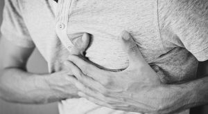 Naučnici upozoravaju: Samo osam minuta ljutnje drastično povećava rizik od srčanog