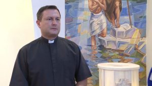 Hrvatski sveštenik nije htio da krsti dijete gej para: To nije u duhu Crkve