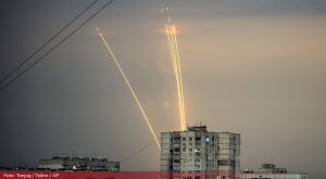 Ne prestaju raketni napadi na Belgorod: Rusi tvrde da je oboreno deset “vampira”
