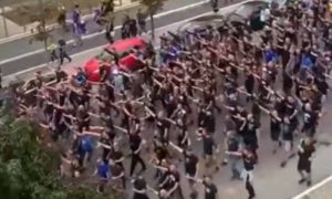 Nacistički pozdrav i pjesma: EJK osudio ponašanje navijača Dinama VIDEO