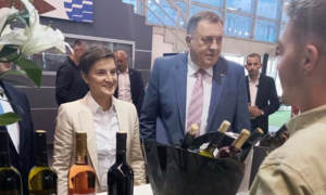 Posjetili štandove destilerija: Brnabićeva i Dodik na sajmu vina u Beogradu