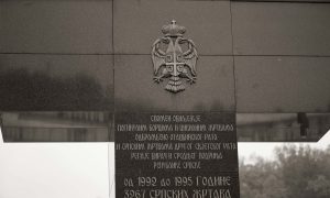 Pomoć Vlade Republike Srpske: Uskoro obnova spomenika u Kravici