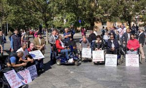 Invalidna lica na Trgu Krajine, Ministarstvo za razgovor: Tri zahtjeva za poboljšanje položaja