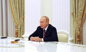 Putin upozorio: Rusija će se svim sredstvima boriti za svoje interese