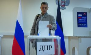 Glasaju o ulasku u sastav Rusije: Više od 2.500 policajaca osigurava referendume