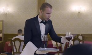 Nakon golmana, konobar: Brojne reakcije na Stanivukovićev novi spot VIDEO