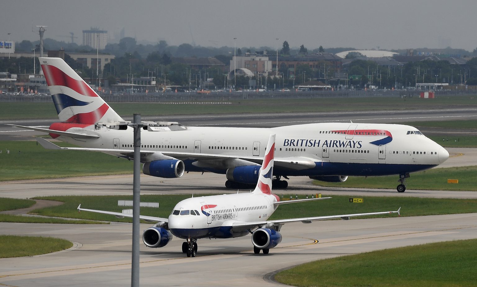 Avion sletio u Zagreb umjesto u Dubrovnik: Pilot prestravio putnike izjavom