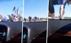 Padali jedan po jedan: Biciklisti se zakucali u auto tokom trke VIDEO