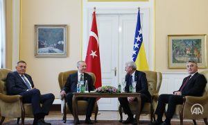 Doček uz vojne počasti: Erdogan sa članovima Predsjedništva BiH