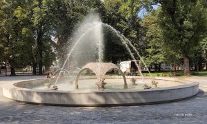 Iz Gradske uprave o fontani: Sutra svečanost, rokovi probijeni zbog izrade luka