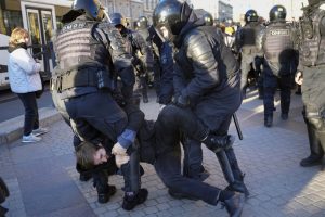 Na protestima protiv mobilizacije širom Rusije uhapšeno 730 ljudi