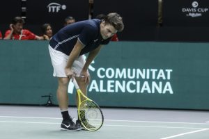 Loš početak srpskog tenisera: Kecmanović eliminisan na startu turnira u Majamiju