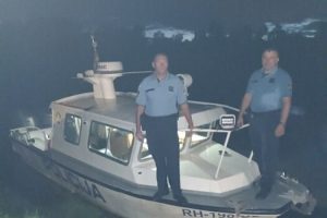 Prevrnuo se čamac: Policija i građani spasili četiri osobe iz nabujale Save