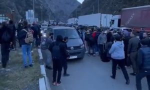 Žele spriječiti rezerviste da pobjegnu: Rusija poslala vojsku na granicu s Gruzijom VIDEO