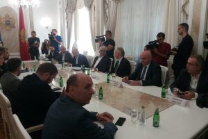 Pokušaj da se dogovori konstituisanje vlasti: Sastanak stare većine u crnogorskom parlamentu