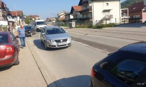 Na terenu policija: Sudar tri vozila u banjalučkom naselju Lauš