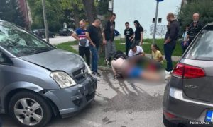 Sudar dva automobila: Jedna osoba povrijeđena