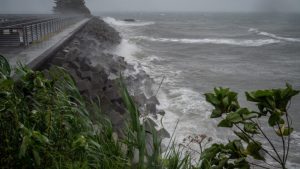 Zbog tajfuna: U Japanu naređena evakuacija skoro 140.000 ljudi