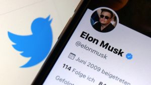 “Pala” odluka: Tviter se prodaje Masku za 44 milijarde dolara