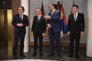 Vučić sa evropskim pregovaračima: Nikakvog priznanja Kosova neće biti